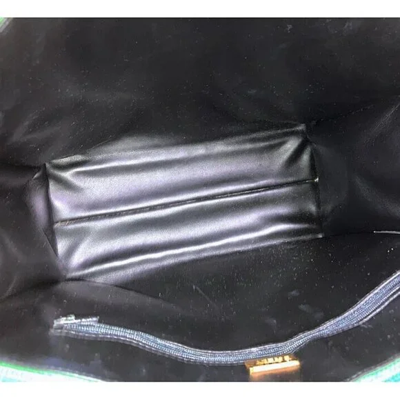 BALLY Matelasse Leather Handbag Green With Bag Used Popular Item 5244. - Picture 7 of 8